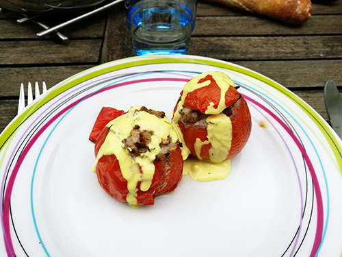 Tomates au boeuf, sauce curcuma